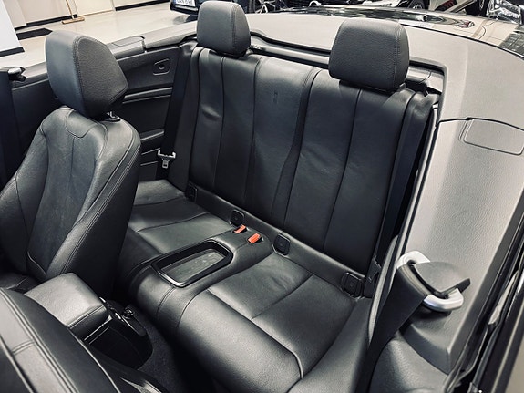 BMW 220d 18 of 23