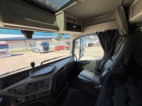 VOLVO FH KRANBIL ÅR 2021 LÅGMIL PK 53.002 JIBB 9 of 11