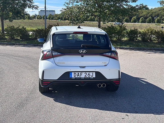 Hyundai i20 4 of 10
