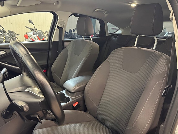 Ford Focus 10 of 20