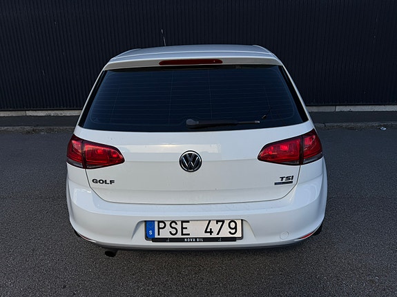 Volkswagen Golf VII 4 of 10