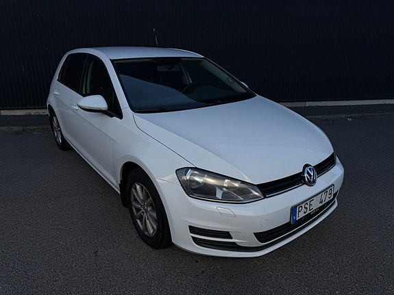 Volkswagen Golf VII 7 of 10