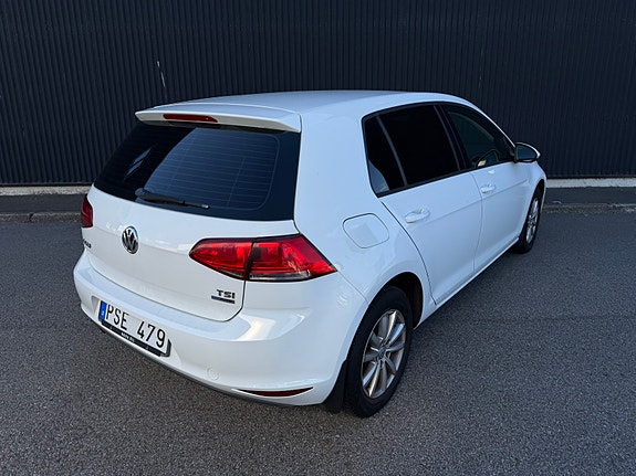 Volkswagen Golf VII 5 of 10