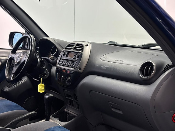 Toyota RAV4 20 of 21