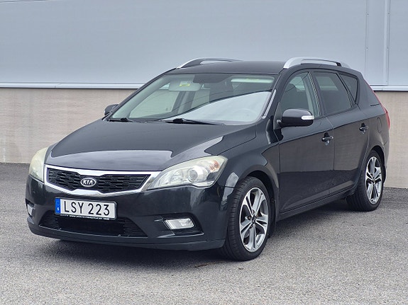 Kia Ceed 5 of 8
