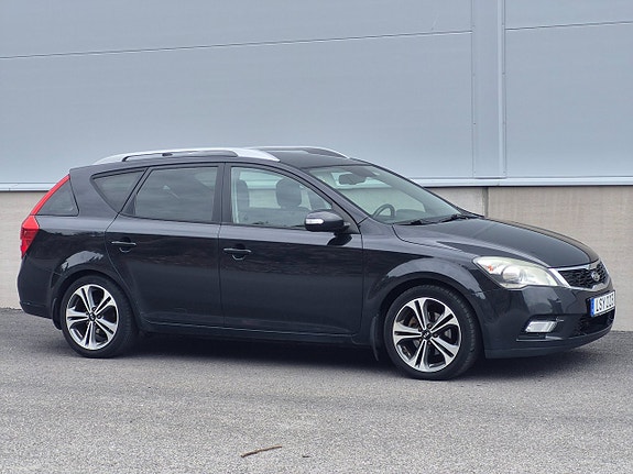 Kia Ceed 2 of 8
