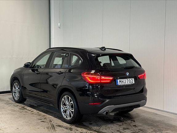 BMW X1 9 of 18