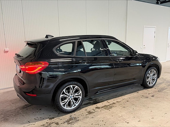 BMW X1 3 of 18