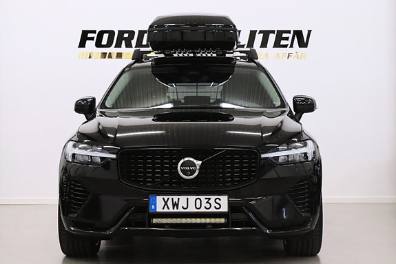 Volvo XC60 2 of 30