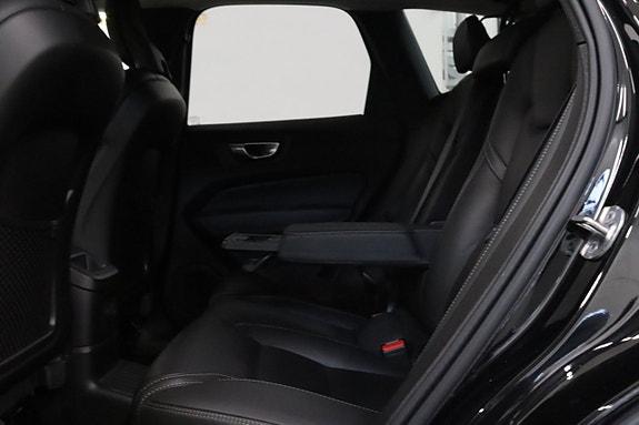 Volvo XC60 30 of 30