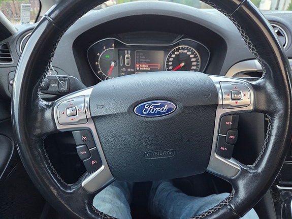Ford S-MAX 10 of 13