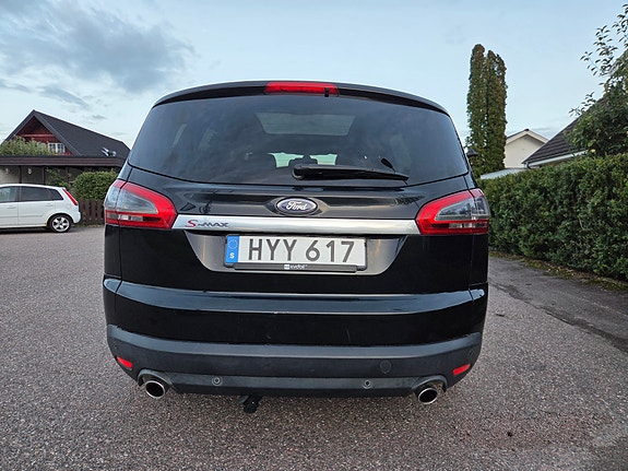 Ford S-MAX 4 of 13