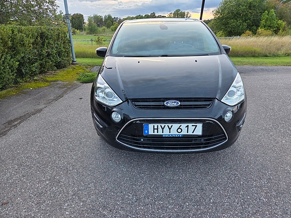 Ford S-MAX 2 of 13