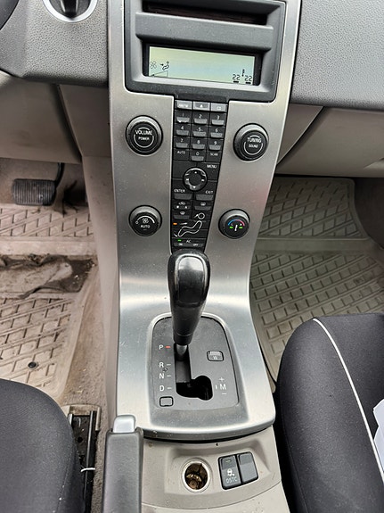 Volvo V50 7 of 8