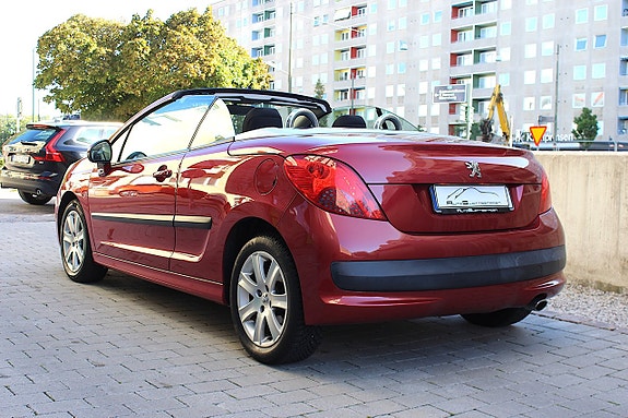 Peugeot 207 CC 2 of 24