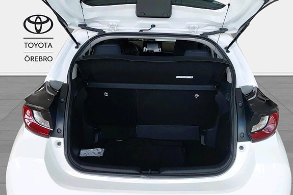 Toyota Yaris 11 of 11