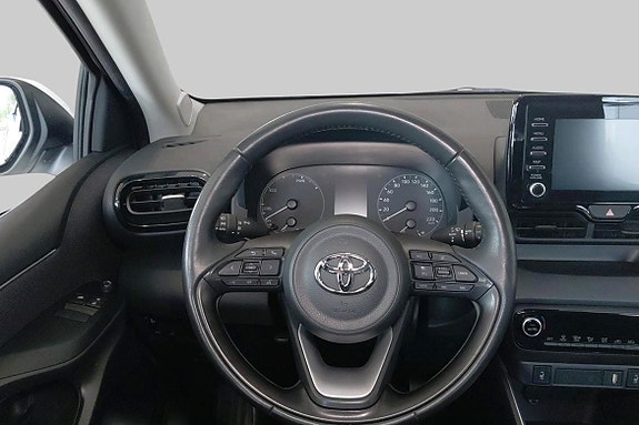Toyota Yaris 10 of 11