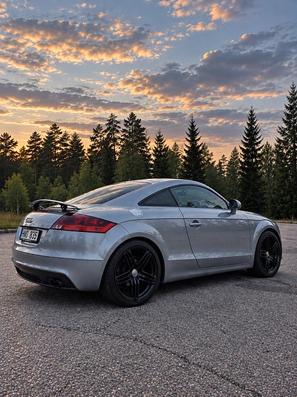 Audi TT 4 of 4