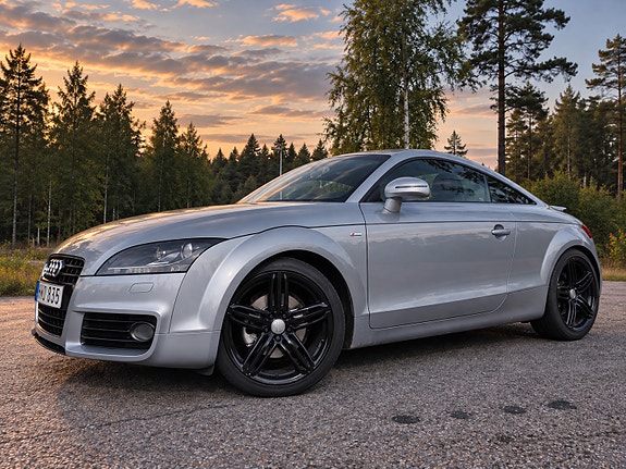 Audi TT 2 of 4