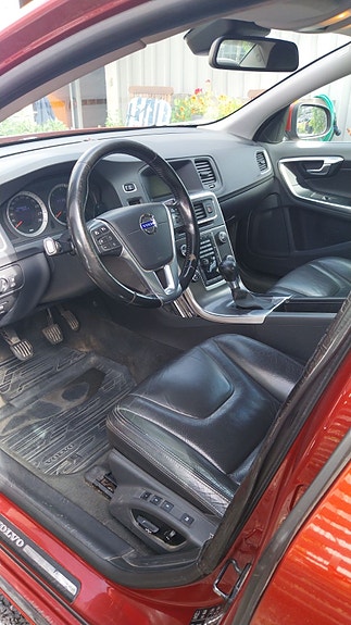 Volvo S60 3 of 7
