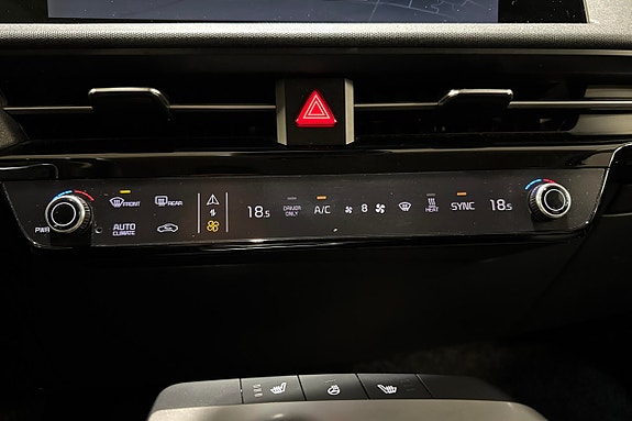 Kia EV6 12 of 18