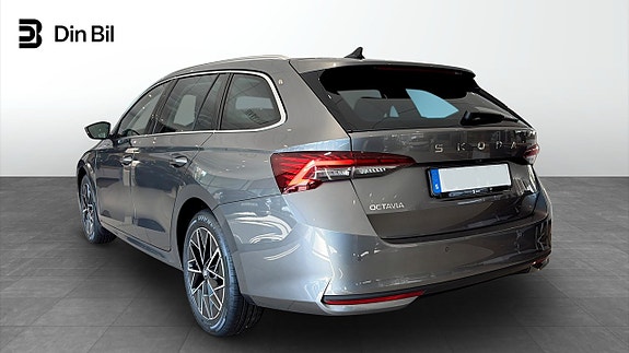 Skoda Octavia 3 of 10