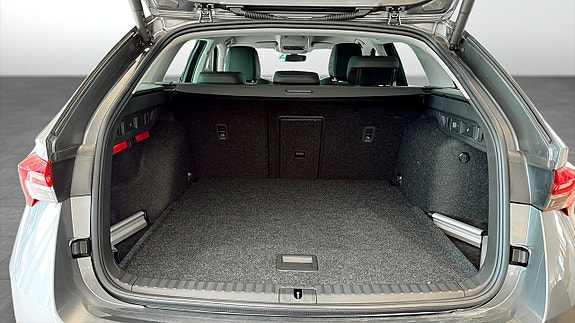 Skoda Octavia 9 of 10