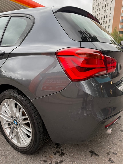 BMW 118i 4 of 15