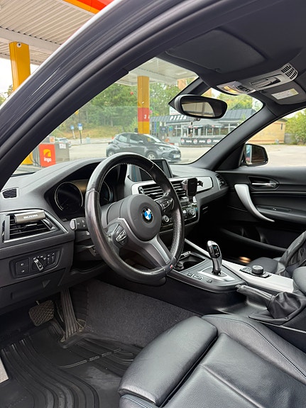 BMW 118i 6 of 15