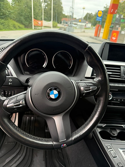 BMW 118i 8 of 15