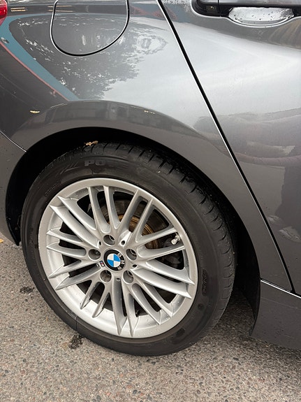 BMW 118i 3 of 15