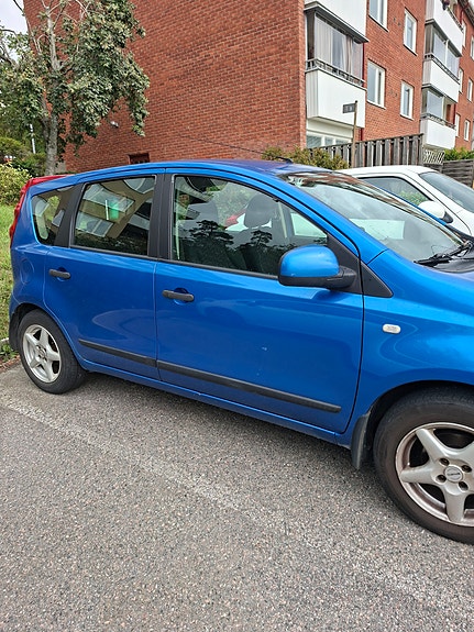 Nissan Note 2 of 6