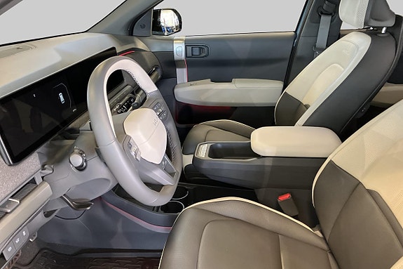 Kia EV3 8 of 17
