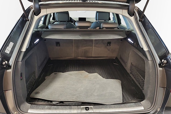 Audi A4 11 of 12