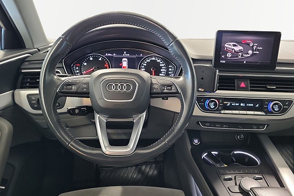 Audi A4 9 of 12