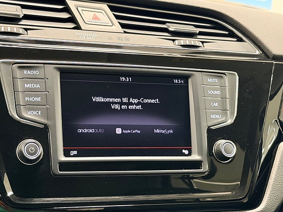 Volkswagen Touran 17 of 21