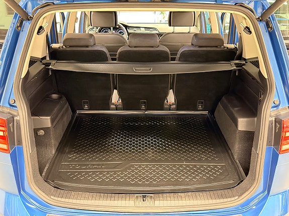 Volkswagen Touran 11 of 21