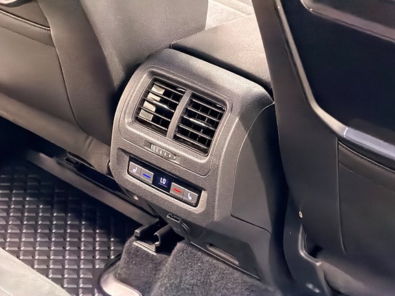 Volkswagen Touran 9 of 21