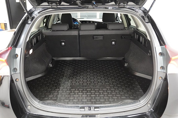 Toyota Auris 19 of 19