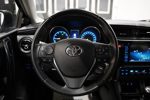 Toyota Auris 10 of 19