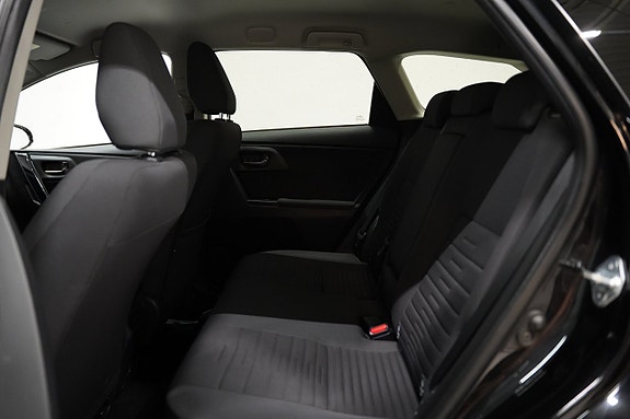 Toyota Auris 17 of 19