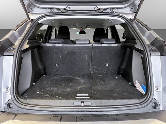 Peugeot e-2008 15 of 15