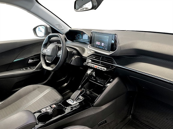 Peugeot e-2008 11 of 15