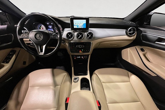 Mercedes-Benz GLA220 11 of 17