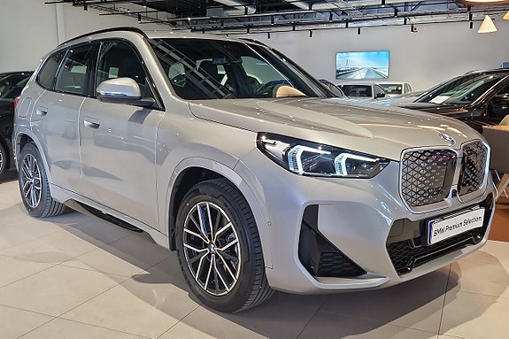 BMW iX1 20 of 22