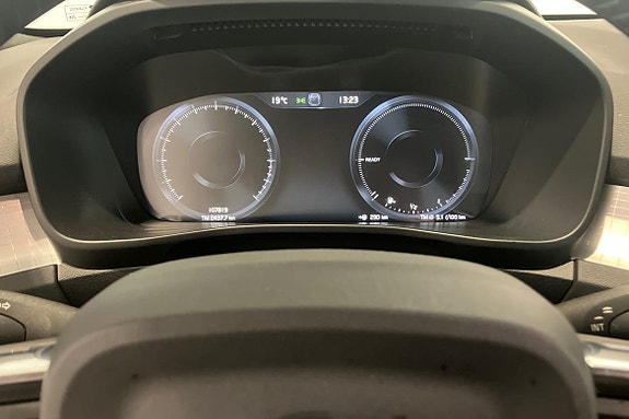 Volvo XC40 16 of 22
