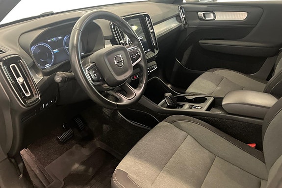 Volvo XC40 14 of 22