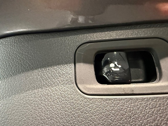 Mercedes-Benz C43 13 of 30
