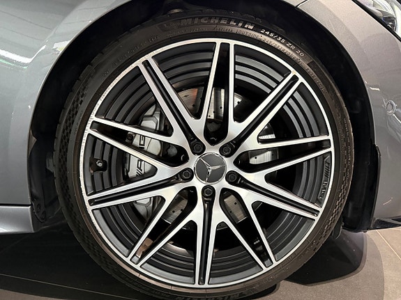 Mercedes-Benz C43 10 of 30