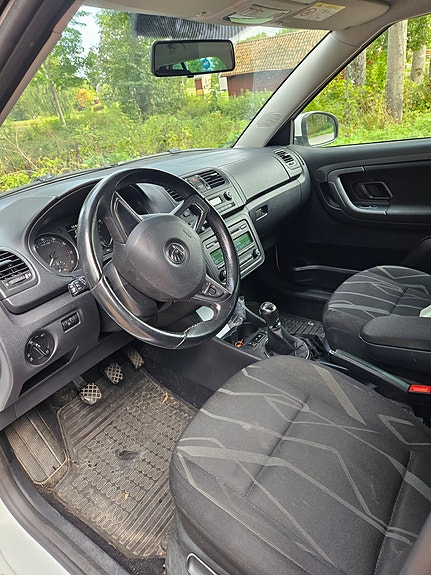 Skoda Fabia 2 of 2